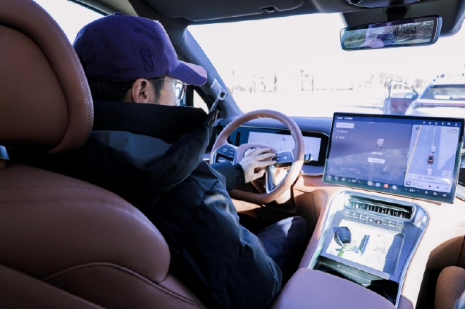 深耕专业、以赛促评,2025寰球汽车年度车测评圆满收官