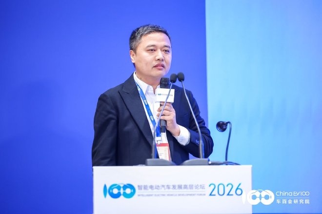 百度AI地图：智能座舱与智能驾驶的基建和桥梁