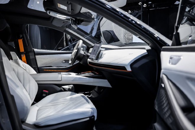 细分市场最强,深蓝SL03焕新上市,售价14.59万-19.19万