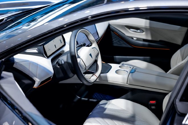 细分市场最强,深蓝SL03焕新上市,售价14.59万-19.19万