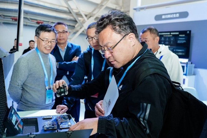 国际星闪联盟亮相2024世界智能网联汽车大会