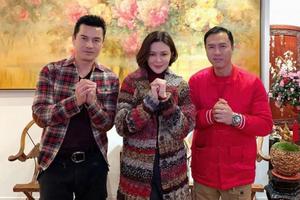 颜值高！甄子丹吕良伟携关之琳齐拜年