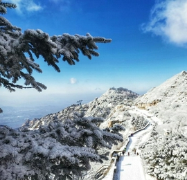 雪后泰山风景美如画