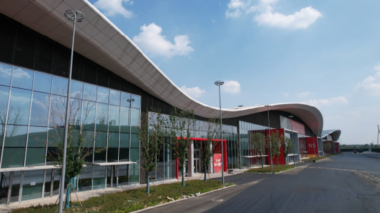 绿地打造全球净展面积最大国际会展中心竣工交接 济南黄河国际会展中心世界首展倒计时