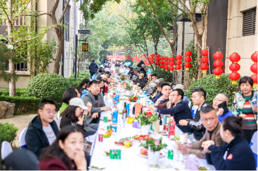 龙湖“龙民节”:一个“小”群体与时代邂逅的社交局