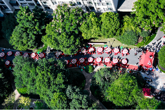 龙湖“龙民节”:一个“小”群体与时代邂逅的社交局