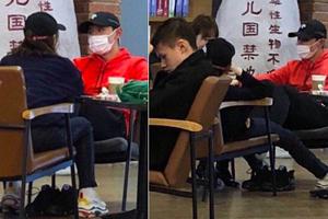 撒糖！张继科景甜甜蜜外出看电影神情放松