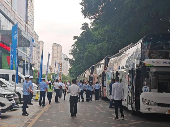 （住宿出行服务）