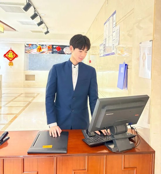 郭必林同学在统筹专员岗位上认真工作