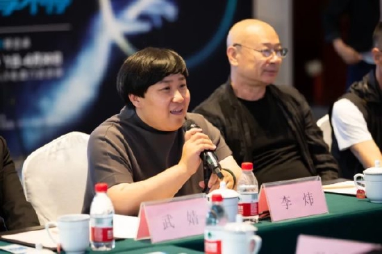李炜大连昆仑艾高新材料科技有限公司总经理 邓淞雯大连市室内设计