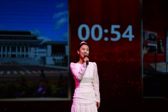 王艺潼作旅游即兴讲解