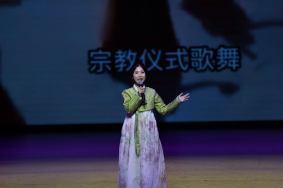 吴思转作旅游即兴讲解