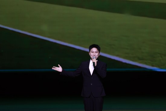 1号选手延吉市建工街道延春社区基层治理专干王宇轩作旅游主题讲解