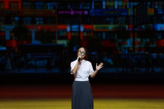 9号选手延边大学经济管理学院学生严美霞作旅游主题讲解