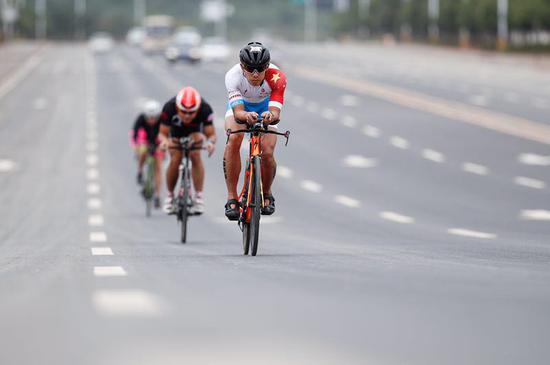 全球最高赛道IRONMAN 70.3(铁人三项)曲靖站