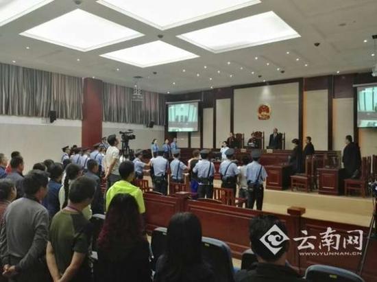 女游客丽江被打刑事案一审宣判 六被告人当庭