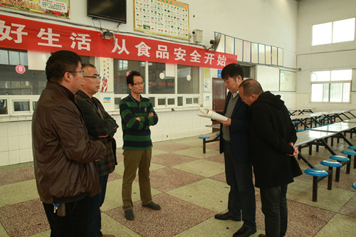 北京发文严禁中小学从学校食堂盈利 食品须留