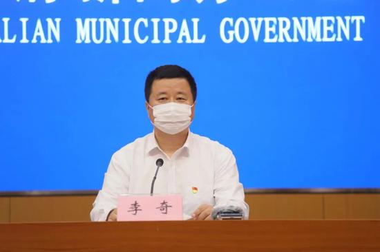 大连市政府口岸办主任 李奇