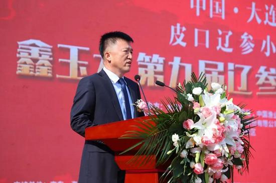 鑫龙集团董事长_帅特龙集团董事长照片