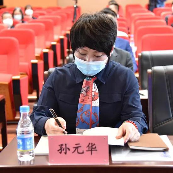 全国人大代表孙元华