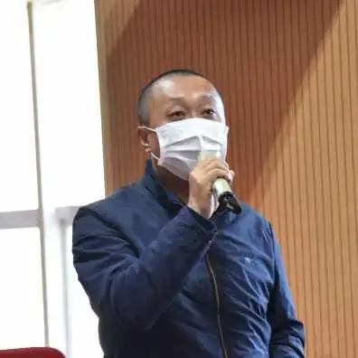 《辽宁法制日报》记者王怀石提问