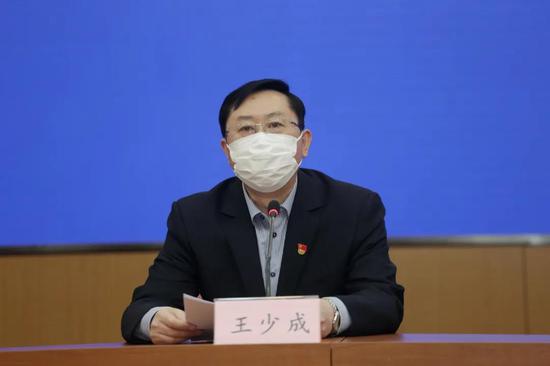 大连市新冠肺炎疫情防控指挥部口岸交通组组长 大连市交通运输局局长 王少成