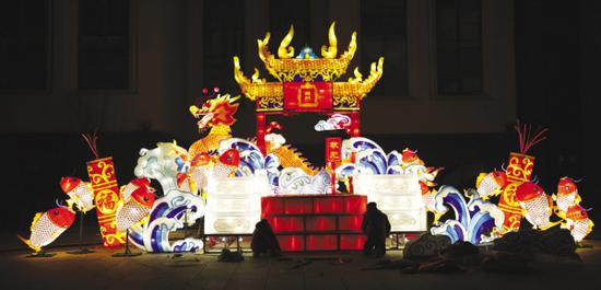 新春花灯会今晚将于金石滩文化博览广场亮灯。