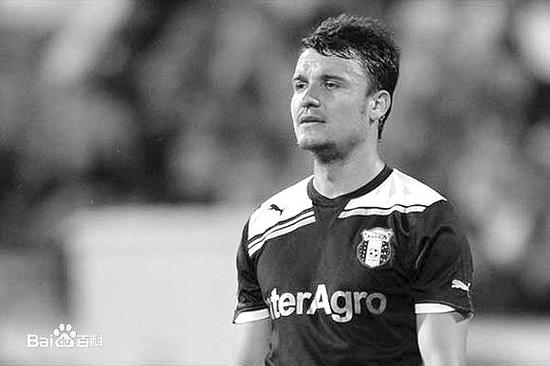 一方第三外援敲定布德斯库