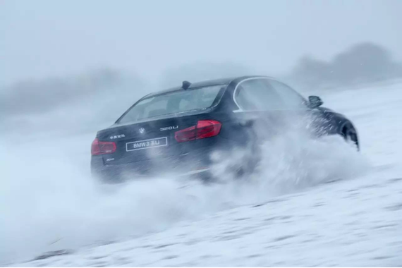 2016 BMW北区冰雪驾控大师训练营激情开启1688