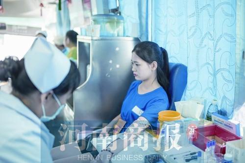 越来越多的人加入献血队伍越来越多的人加入献血队伍