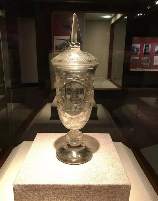 中苏友谊纪念玻璃杯(1955年)