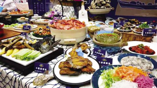 海鲜大餐好吃又好看。图据大连发布