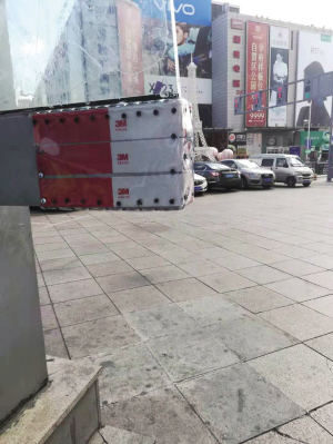 钢梁目前已经被包裹起来。