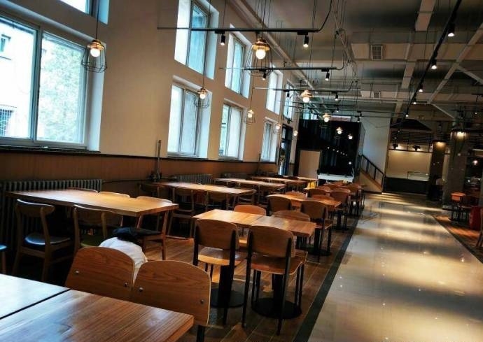 组图:中国传媒大学新食堂曝光 文艺范颜值高