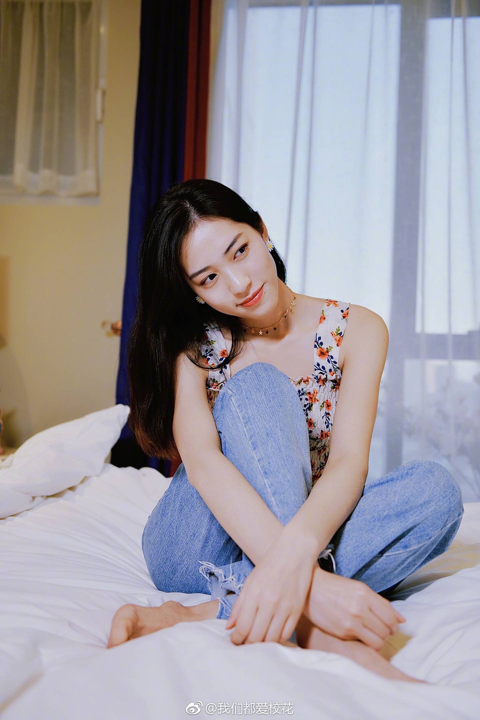 组图:大连大学校花御姐范儿十足 尽显女侠本色