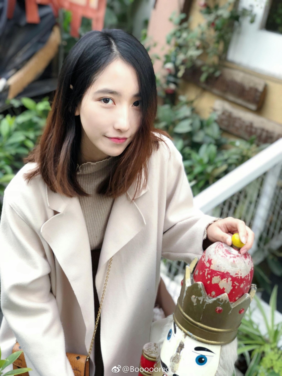 广西外国语大学校花 酷酷的精致小姐姐一枚