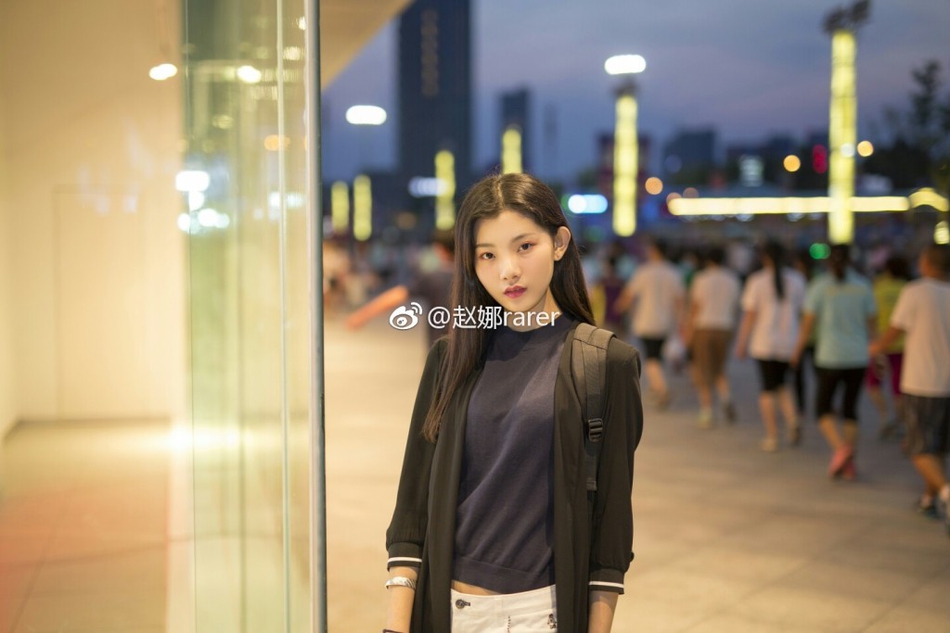 她就是2017年"地球小姐"中国区的总冠军来自山东农业大学的赵娜rarer
