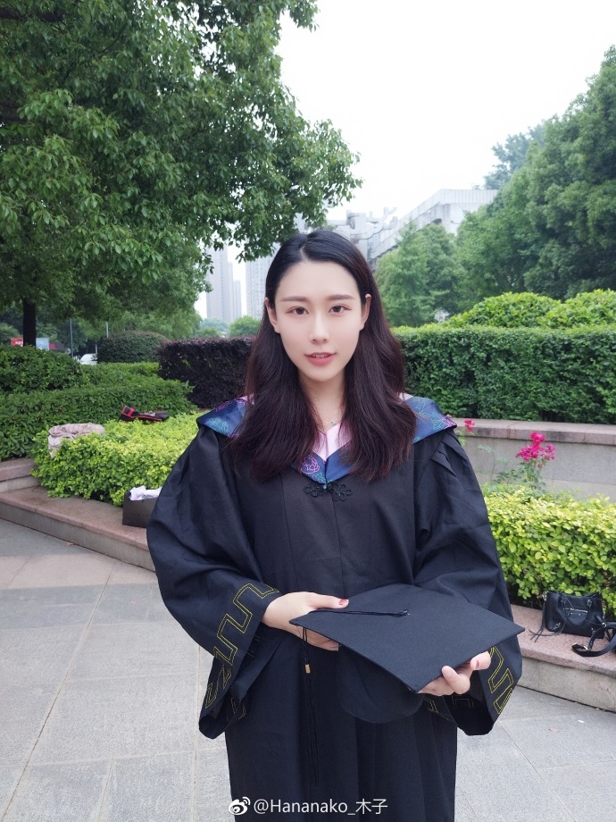 有关武汉纺织大学的图片, 第4张图片