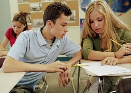 在美国读高中也不轻松 竞争从开学第一天开始