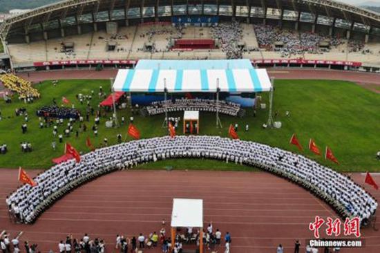  6月22日，中南大学举办毕业典礼。杨华峰 资料图