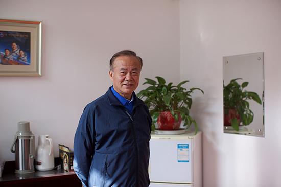 李家聲接受專訪。澎湃新聞記者 權義 圖