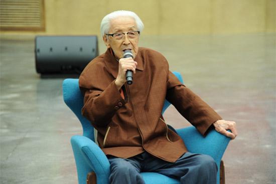 百岁高龄曹治安先生回顾华北国医学院的岁月