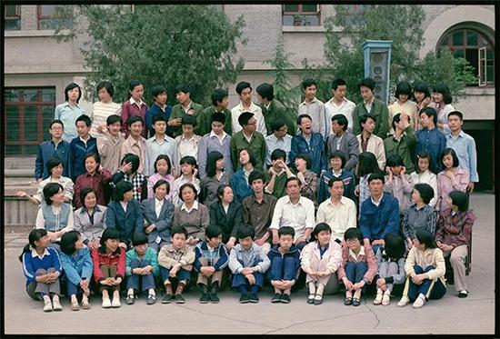 北京第一七一中学操场，1983年6月