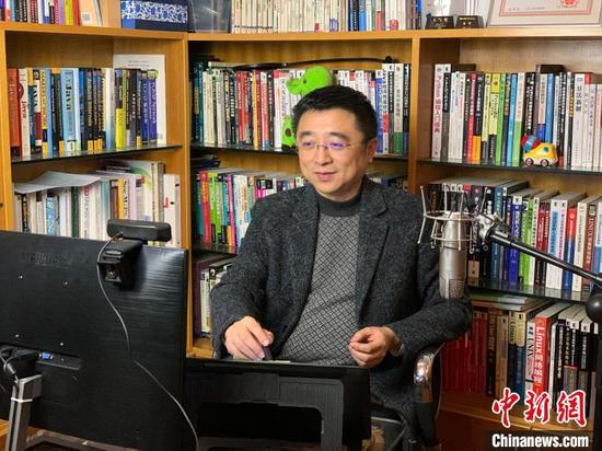 “中文慕课第一人”、浙大教师翁恺。　受访者提供　摄