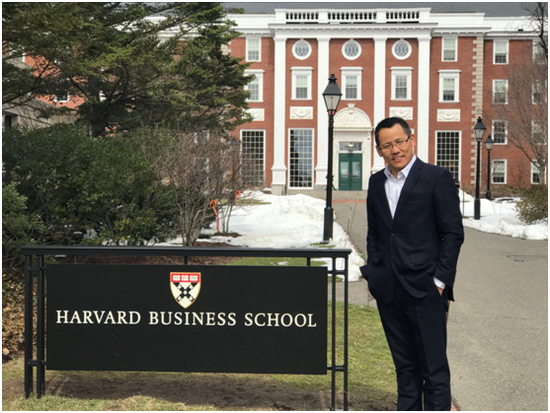 e袋洗创始人张荣耀在哈佛商学院