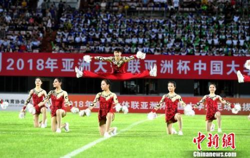 资料图：中国大学生足球赛。吕明摄