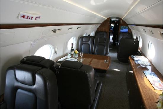 【原创】探秘李嘉诚王健林李彦宏们最爱的私人飞机