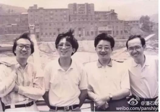 潘石屹人生三次转折:一张桌子推我下海|潘石