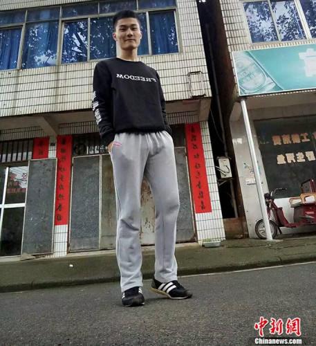 图为殡葬专业毕业生白书杭。受访者供图 图为殡葬专业毕业生白书杭。受访者供图