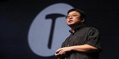 高管离职,一个月卖不出一台手机!情怀破产的老罗败在哪里?